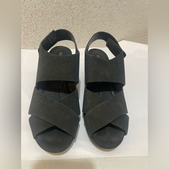 nurture sairyn sandals Size 6M - Picture 1 of 6